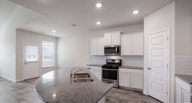 Home for sale at 20825 Stonework Spur in San Antonio, TX — photo 4