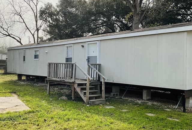 2-bedroom rental at 7210 Killdee in San Antonio, TX — photo 4