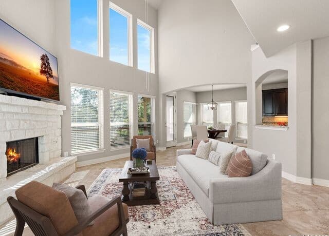 3-bedroom rental at 7801 Timber Top in Fair Oaks Ranch, TX — photo 1