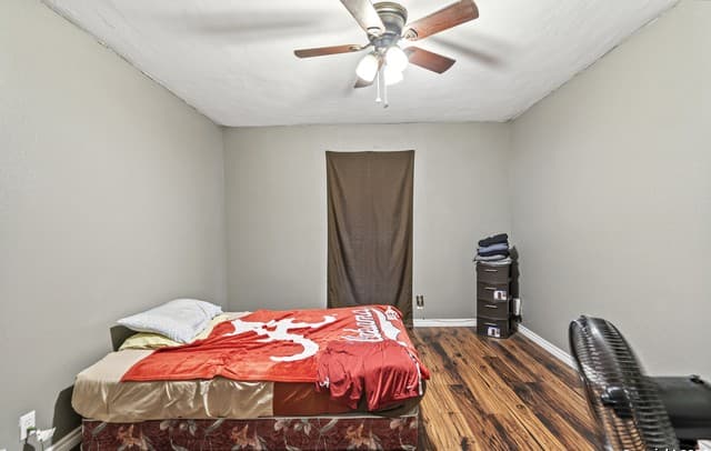 1-bedroom rental at 3122 Culebra Road Unit 104 in San Antonio, TX — photo 4
