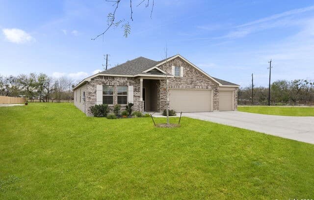 4-bedroom rental at 20825 Pleasanton Rd in San Antonio, TX — photo 1