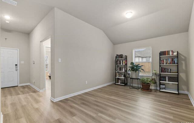 4-bedroom rental at 20825 Pleasanton Rd in San Antonio, TX — photo 5
