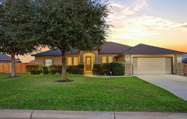3-bedroom rental at 13214 Compass Rose in San Antonio, TX — photo 1