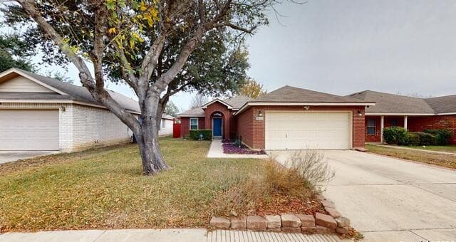 3-bedroom rental at 8010 Seminario in San Antonio, TX — photo 1