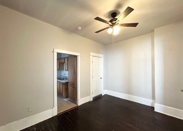 1-bedroom rental at 1716 N Olive St Unit 3 in San Antonio, TX — photo 5