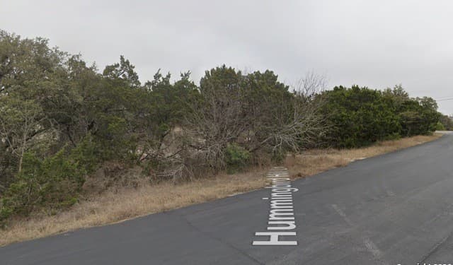 rental at TBD Hummingbird Hill Ln in San Antonio, TX — photo 2