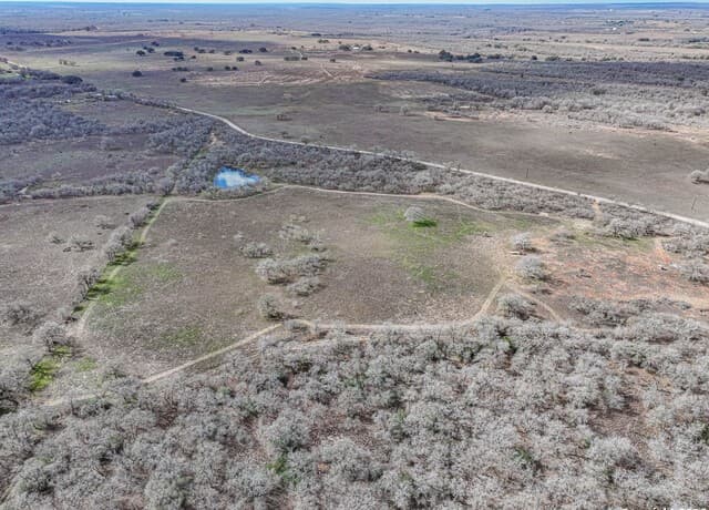 rental at 11.6 ACRES Cr 114 in Nixon, TX — photo 3