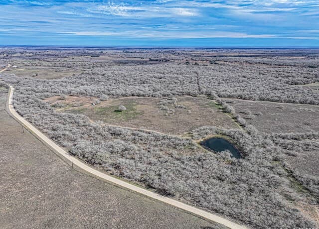 rental at 11.6 ACRES Cr 114 in Nixon, TX — photo 4