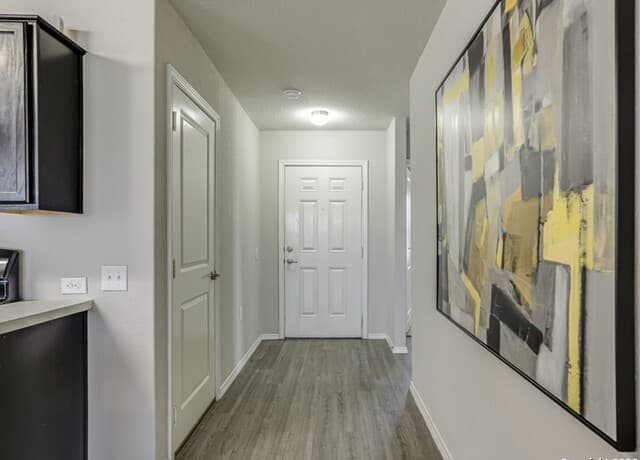 3-bedroom rental at 6903 Cozy Run in San Antonio, TX — photo 3