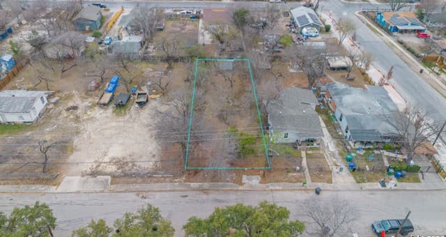 rental at 142 Elson Ave in San Antonio, TX — photo 4