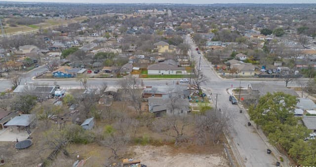 rental at 142 Elson Ave in San Antonio, TX — photo 5