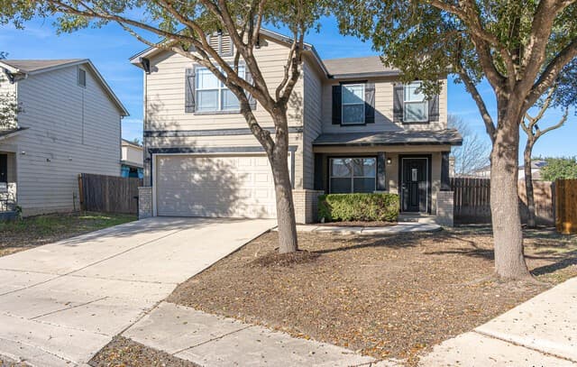 3-bedroom rental at 8803 Mesa in San Antonio, TX — photo 3