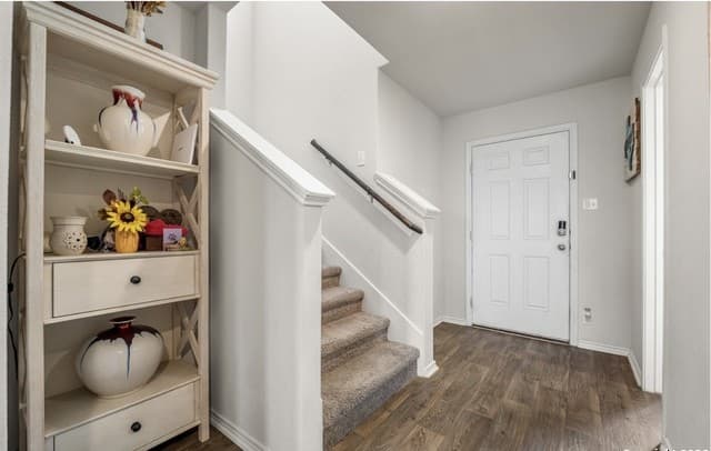 4-bedroom rental at 9827 Bur Sedge in San Antonio, TX — photo 4