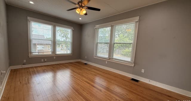 1-bedroom rental at 107 Willim Unit 4 in Alamo Heights, TX — photo 3