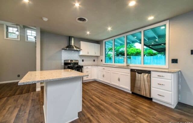 3-bedroom rental at 3715 Electra Dr in San Antonio, TX — photo 5