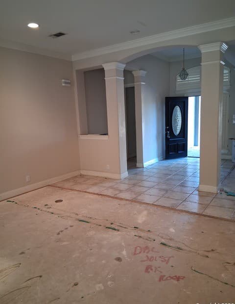 4-bedroom rental at 13306 Ming Heights in San Antonio, TX — photo 2