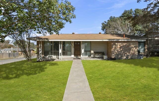 3-bedroom rental at 4403 Diamondhead Dr in San Antonio, TX — photo 3