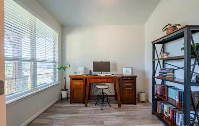 3-bedroom rental at 4911 Ranahan Pass in St Hedwig, TX — photo 4