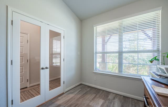 3-bedroom rental at 4911 Ranahan Pass in St Hedwig, TX — photo 5
