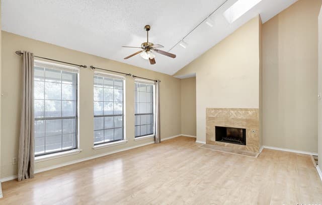 2-bedroom rental at 8633 Datapoint Unit 224 in San Antonio, TX — photo 1