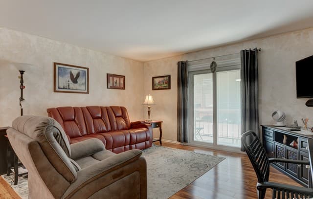 2-bedroom rental at 6718 Callaghan Rd Unit 307 in San Antonio, TX — photo 3