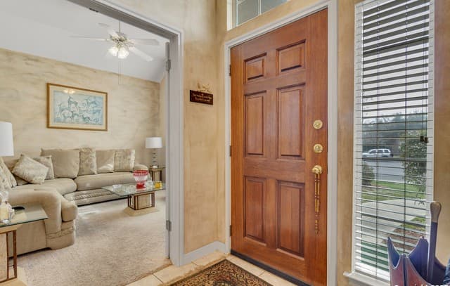 4-bedroom rental at 3 Greens Shadow in San Antonio, TX — photo 4