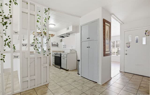 3-bedroom rental at 846 Horseshoe Trail in Universal City, TX — photo 4