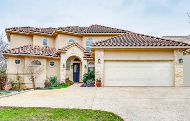 5-bedroom rental at 603 Hillsong in San Antonio, TX — photo 1