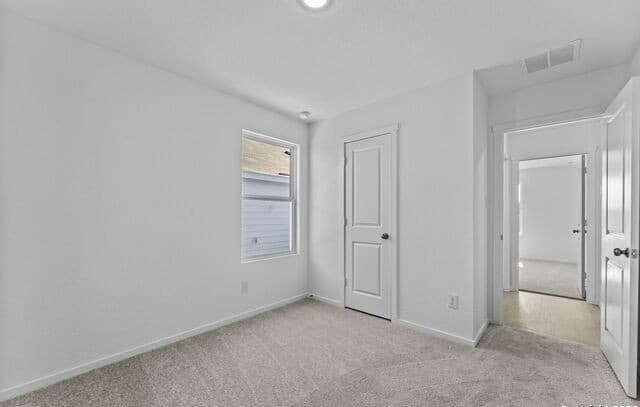 4-bedroom rental at 129 Alameda Dr in Fredericksburg, TX — photo 4