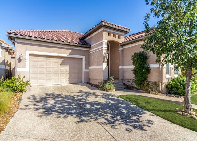 Home for sale at 19538 Brooke Place in San Antonio, TX — photo 2
