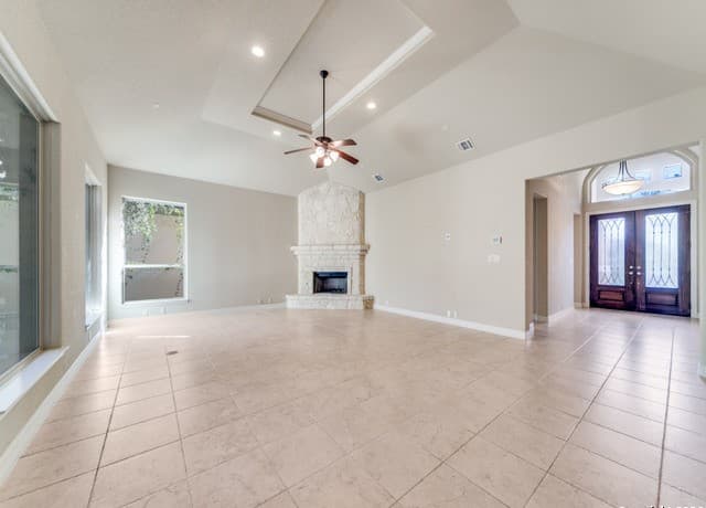 Home for sale at 19538 Brooke Place in San Antonio, TX — photo 4