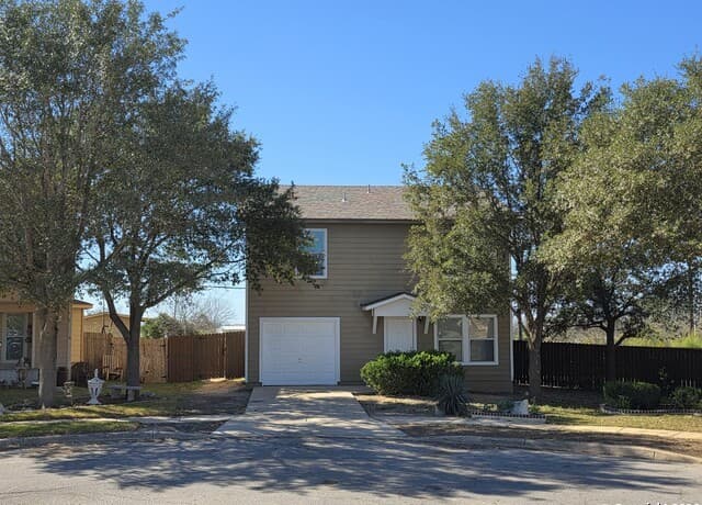 3-bedroom rental at 4302 Southton Way in San Antonio, TX — photo 2
