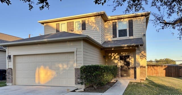 4-bedroom rental at 4006 Pavo Viejo in San Antonio, TX — photo 1