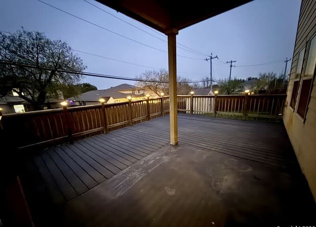4-bedroom rental at 4006 Pavo Viejo in San Antonio, TX — photo 2