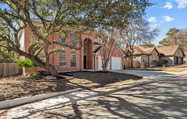 4-bedroom rental at 2402 Noor in San Antonio, TX — photo 3