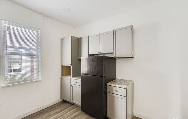 3-bedroom rental at 102 Aganier in San Antonio, TX — photo 5