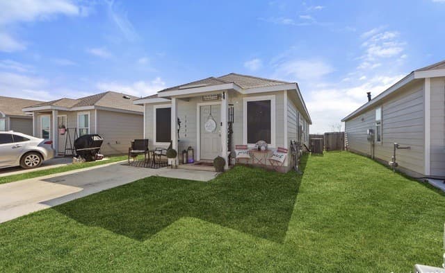 3-bedroom rental at 13854 Llama Place in San Antonio, TX — photo 3