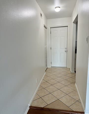 2-bedroom rental at 8038 Broadway Unit 223 in San Antonio, TX — photo 4