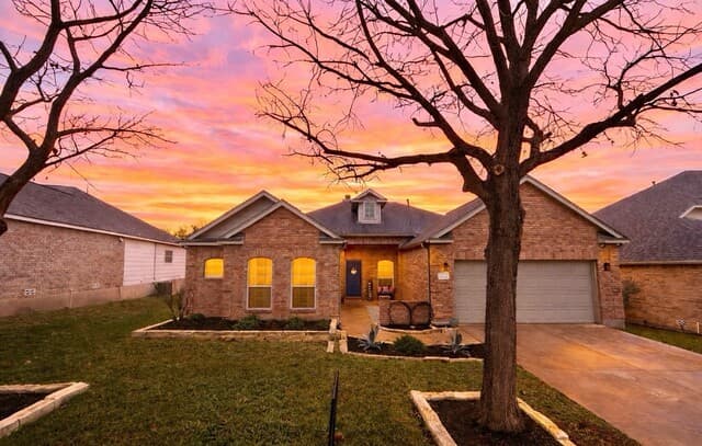4-bedroom rental at 3206 Roan Vly in San Antonio, TX — photo 1