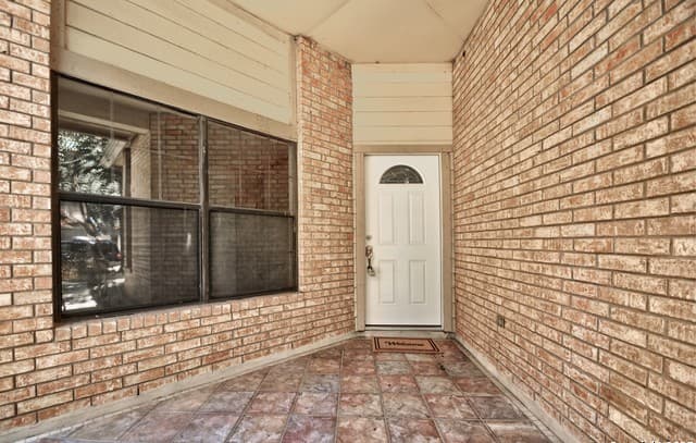 3-bedroom rental at 3234 Falcon Grove in San Antonio, TX — photo 3