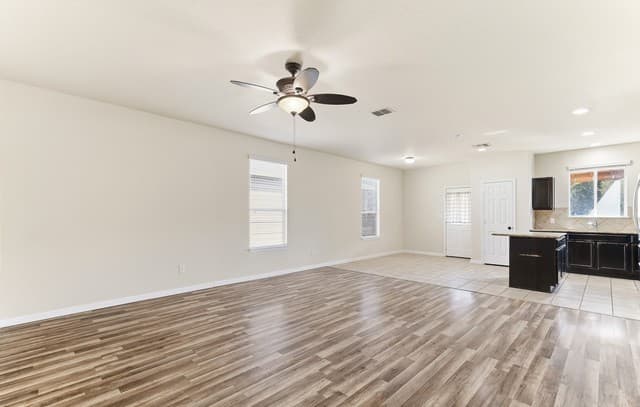 4-bedroom rental at 7618 Paraiso in Boerne, TX — photo 4