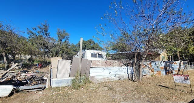 rental at TBD Ave F in Poteet, TX — photo 1