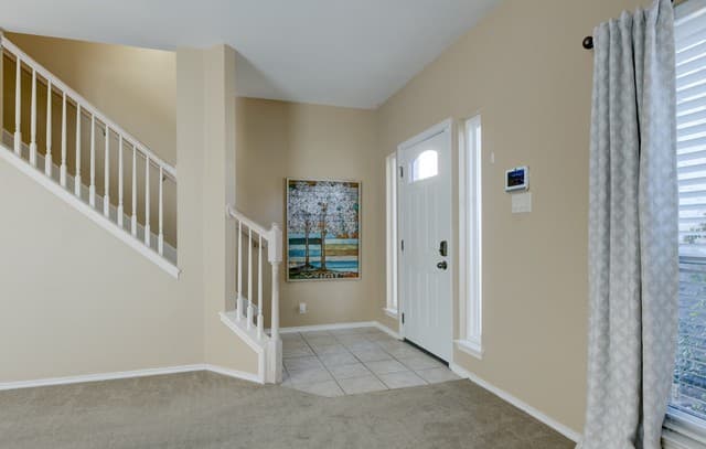 3-bedroom rental at 5 Greta Dr in San Antonio, TX — photo 3