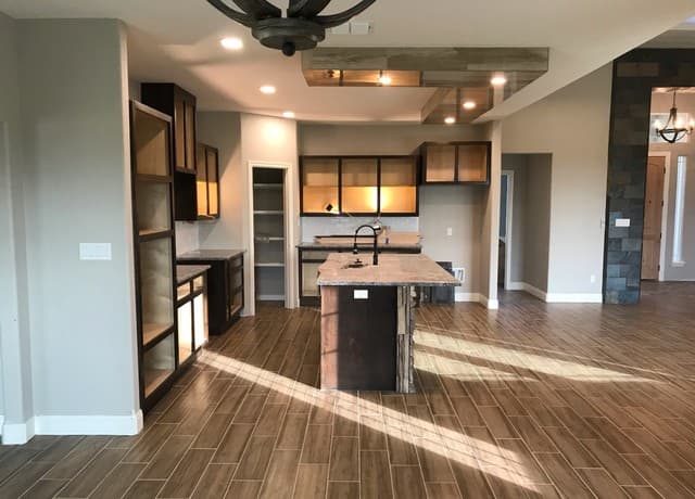 4-bedroom rental at 112 Estates Dr in La Vernia, TX — photo 3