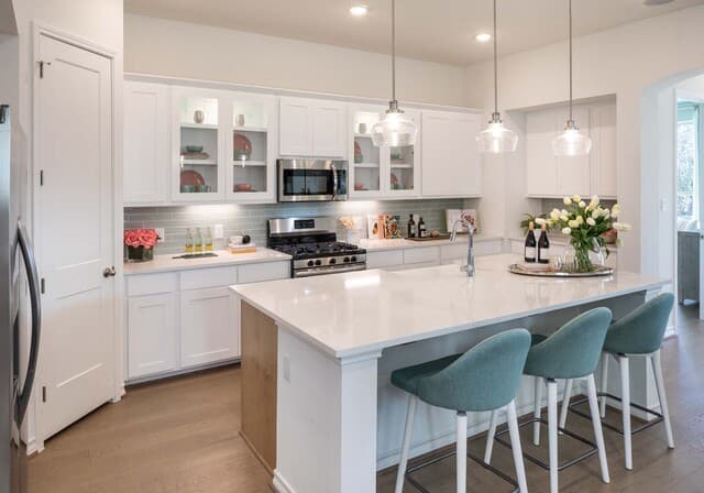 4-bedroom rental at 10035 Mitra in San Antonio, TX — photo 3