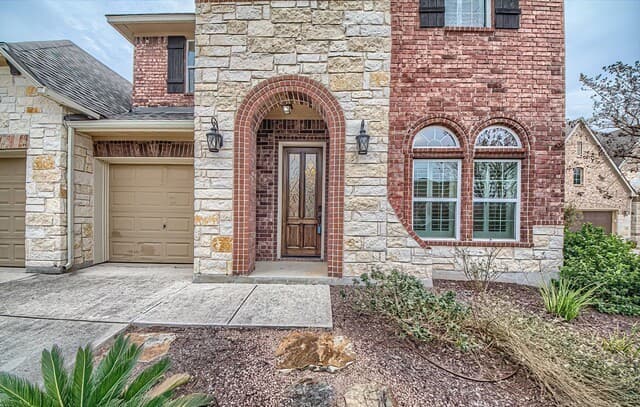4-bedroom rental at 25606 Poerner Trail in San Antonio, TX — photo 4