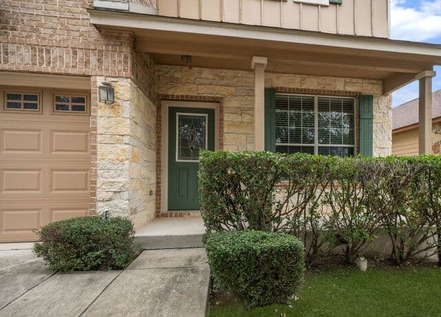 3-bedroom rental at 5706 Sendero Spg in San Antonio, TX — photo 3