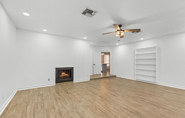 4-bedroom rental at 322 Lantana Ln in Pleasanton, TX — photo 5