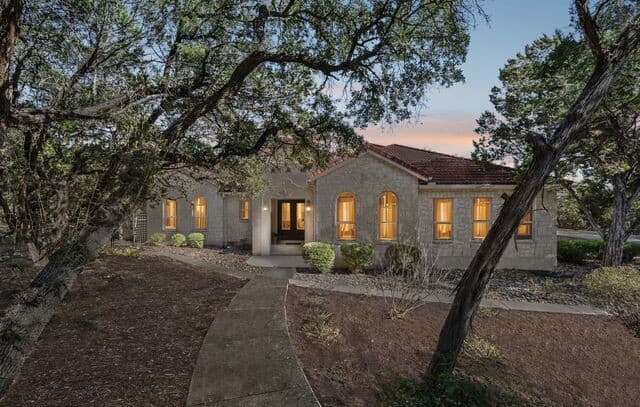 4-bedroom rental at 28460 Verde Mountain in San Antonio, TX — photo 1