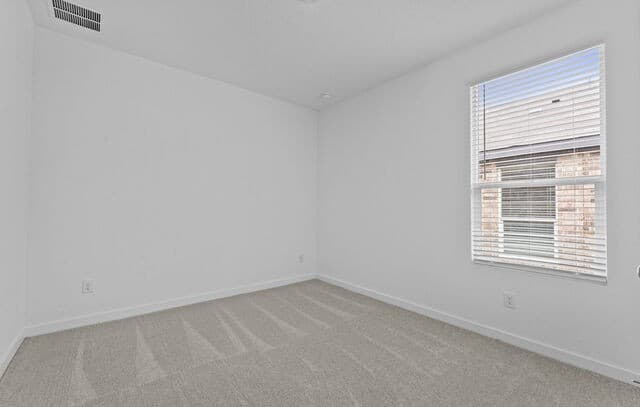 4-bedroom rental at 5003 Mission Tejas Road in Marion, TX — photo 3